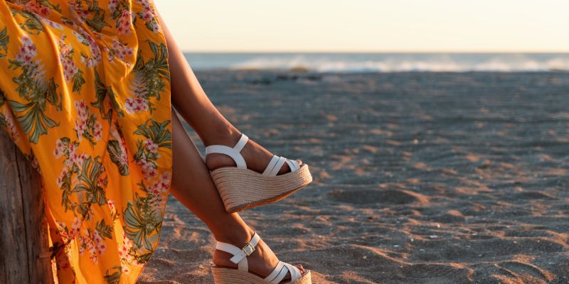 Sandale s polno peto