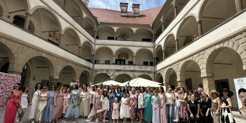 dz-grad 1.jpeg