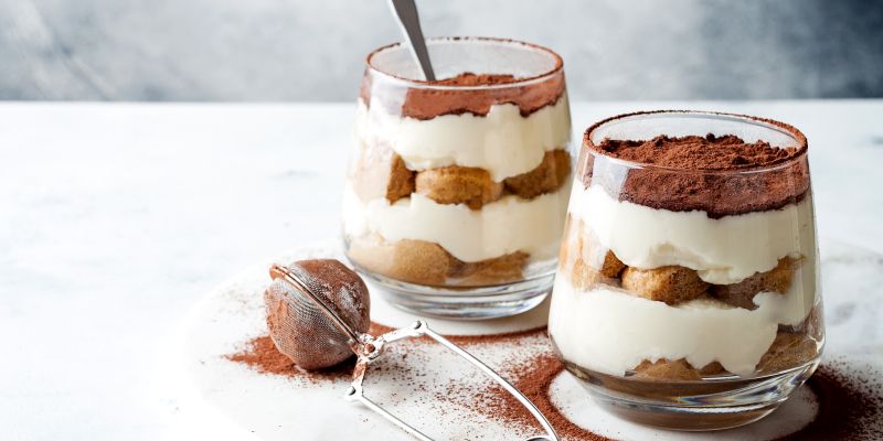 tiramisu v kozarcu
