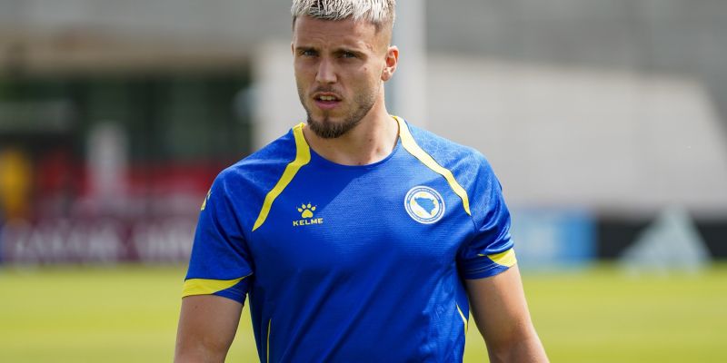 Ermedin Demirović.jpg