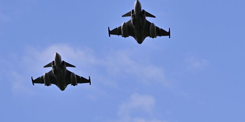 letalo JAS-39 Gripen.jpg
