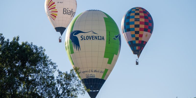 balon, odprto-drzavno-prvenstvo-slovenije-in-madzarske-v-letenju-s-toplozracnimi-baloni, baloni