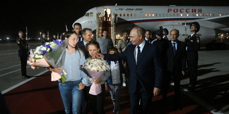 UV putin vohuna druzina profimedia.jpg
