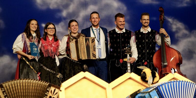 V Števerjanu slavil ansambel Obisk
