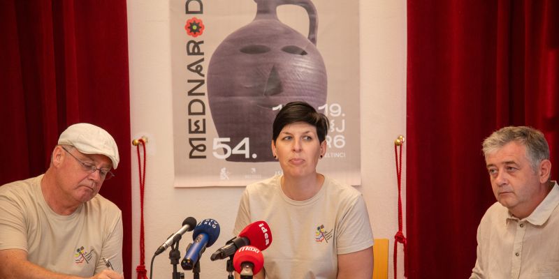 mednarodni-folklorni-festival-beltinci, novinarska-konferenca