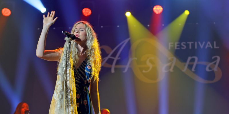 cg_joss_stone_1.jpg
