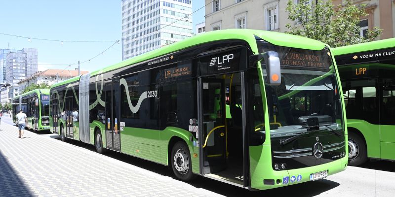 PER avtobus LPP sr.jpg