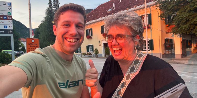 Sašo Avsenik v Sloveniji gosti svojo terapevtko Silvio iz Španije