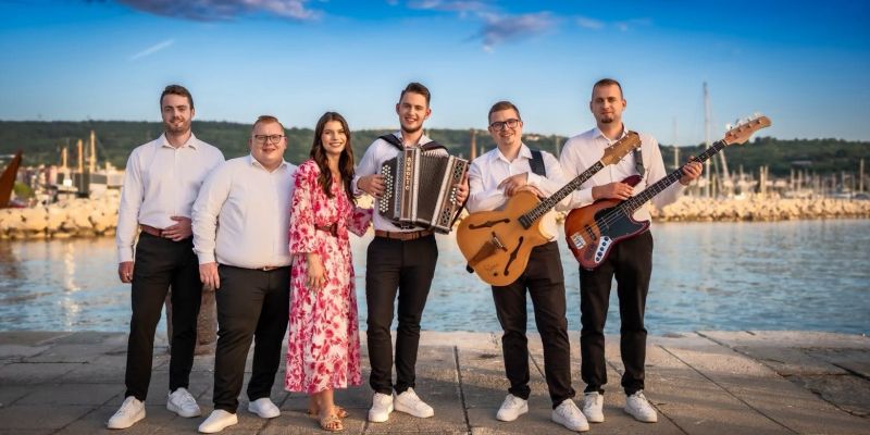 Ansambel PIK in Nika Svetlin predstavljajo novo glasbeno Zgodbo z morja