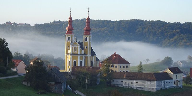 Sladka_Gora_cerkev01.jpg