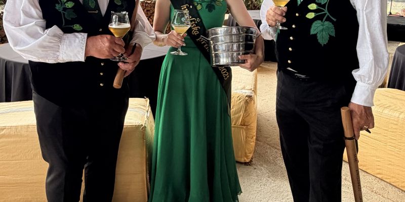 urška brinovec stara hmeljska princesa.jpg