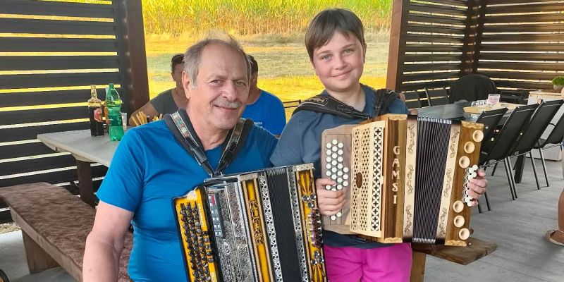 Ko se srečata dve generaciji: Živa Butala in Vlado Matkovič skupaj zaigrala