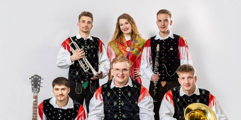 Gajstni muzikanti na Ptuj s pesmijo, ki jih je globoko nagovorila