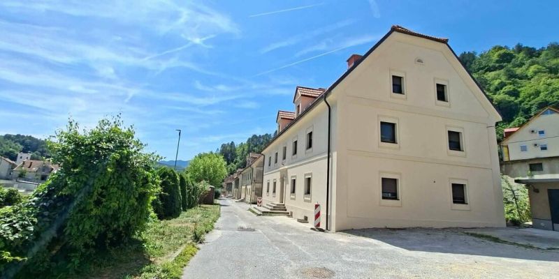 Trbovlje, Savinjska cesta 5.jpg