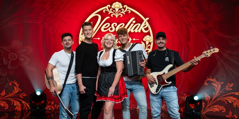 Jaka in Gašper odprla srce: »Ta pesem je najina zgodba od rojstva do danes«