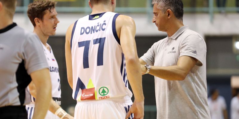 igor kokoškov luka dončić.JPG