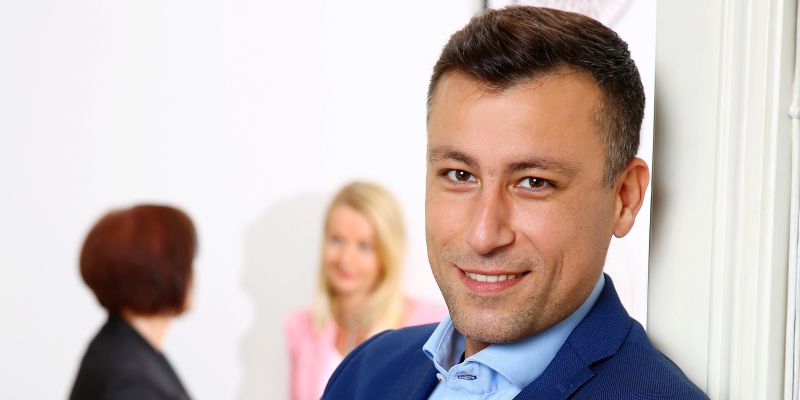 anis-naber, nepremicninski-agent