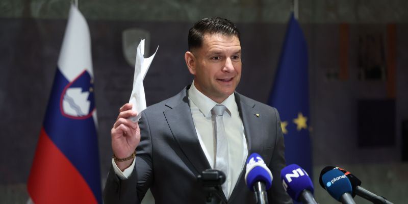 zoran stevanović.jpg