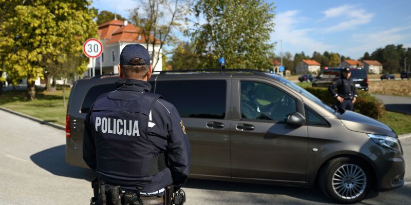 Naslovka cg_policija_1.jpg