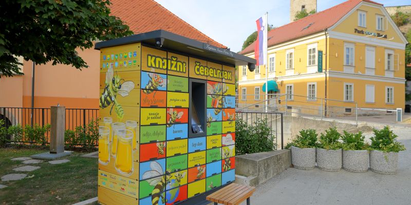 cg_knjizni_cebelnjak.jpg