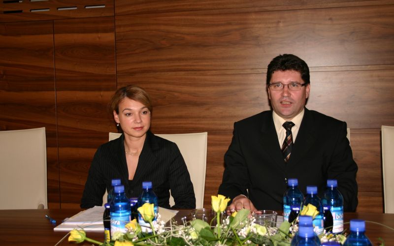 bre_i_ki__upan_ivan_molan_in_ministrica_za_visoko__olstvo__znanost_in_tehnologijo_mojca_kucler_...