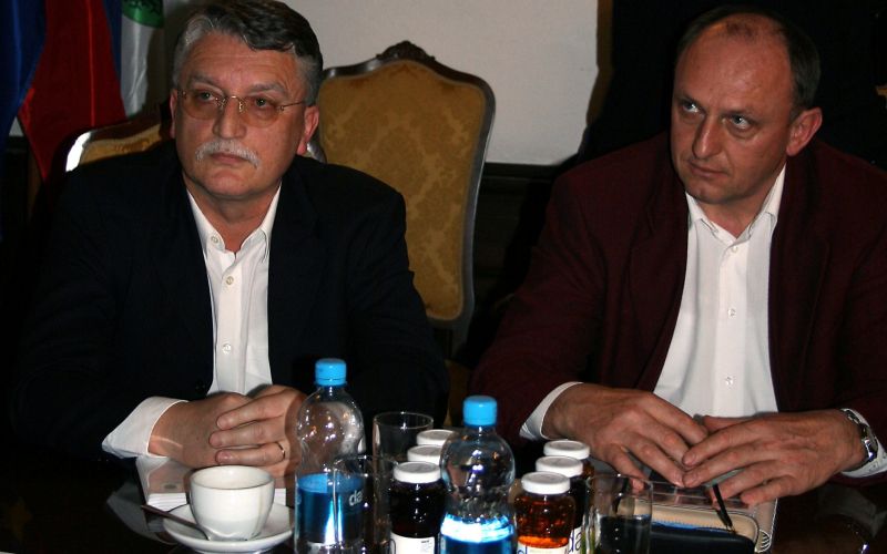 andrej__tricelj_in_jo_e__eleznik_edited.jpg