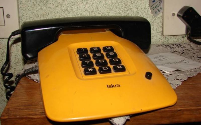 telefon.jpg