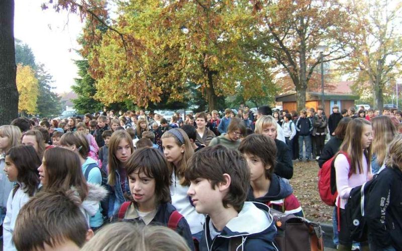 sola_ucenci_veliko_zm.jpg