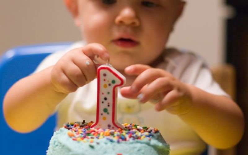 1st_bday_candle.jpg