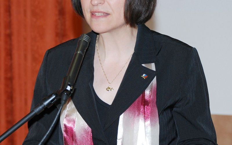 ministrica_za_obrambo_ljubica_jelusic.jpg