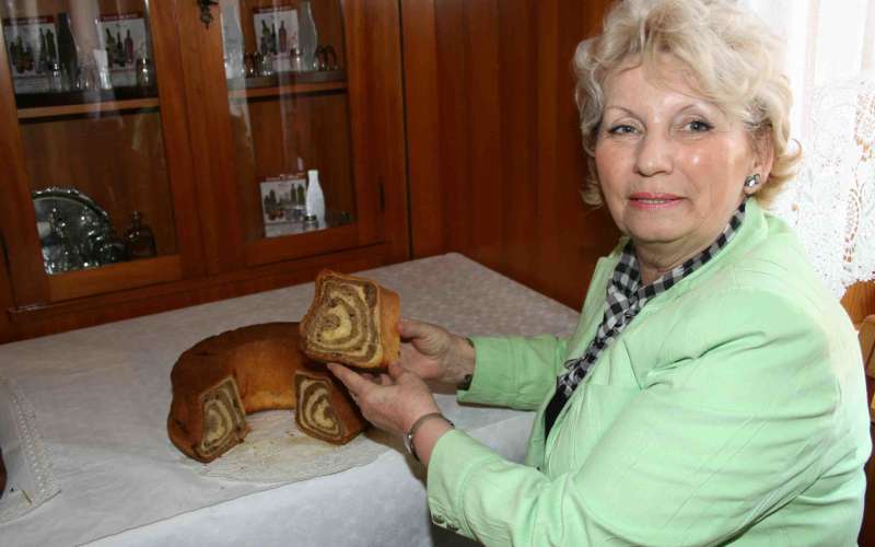 helena_mrzlikar_s_potico.jpg