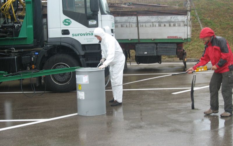 obre_je_radioaktivna_kovina_27052009_s03.jpg