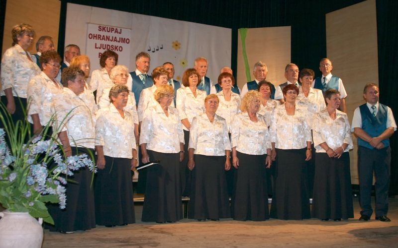upokojenski_pevski_zbor.jpg
