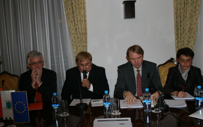 predsedni_drzavnega_zbora_pavelgantar__direktor_tehnoloskega_centra_krsko_franc_cesnovar_in_irm...