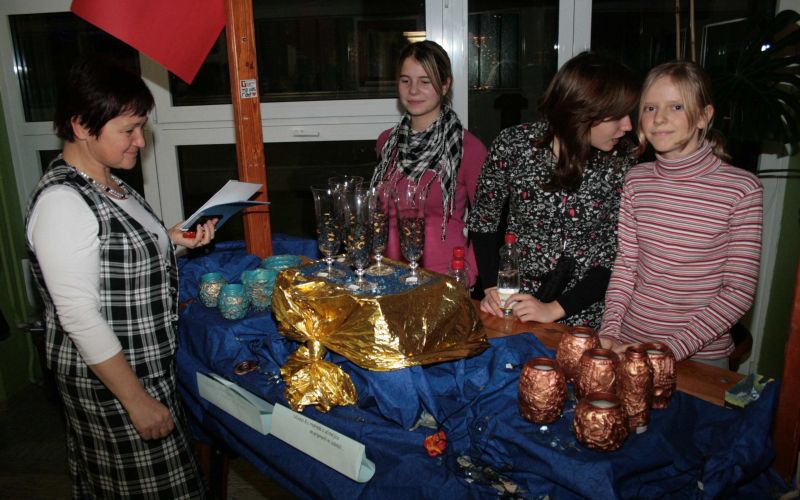 bo_tudi_ravnateljica_kaj_kupila.jpg