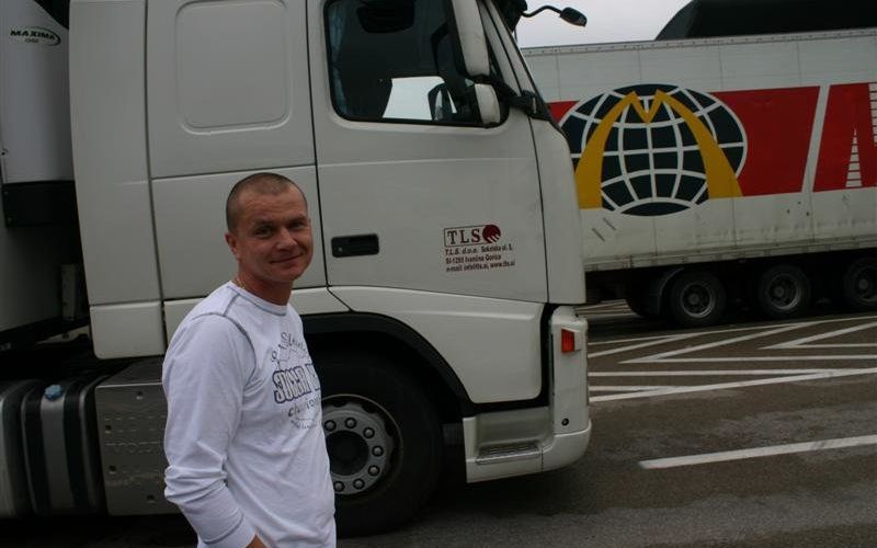gregor_cekuta_iz_semi__a__voznik_podjetja_iz_ivan__ne_gorice__je_prvi_dan_stavke_v_koloni___aka...