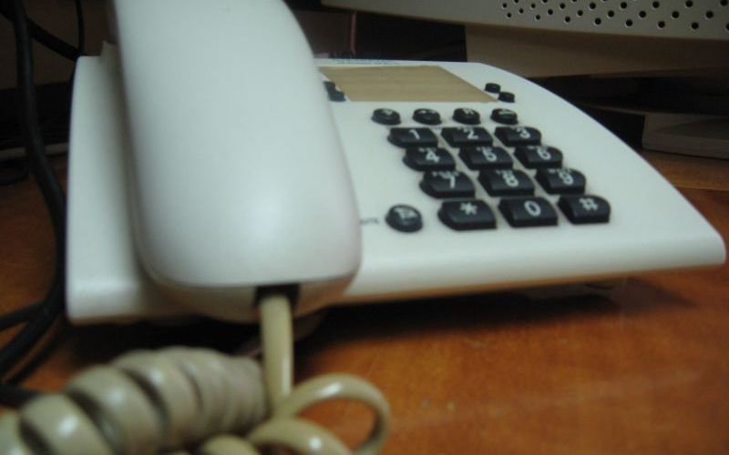 telefon.jpg