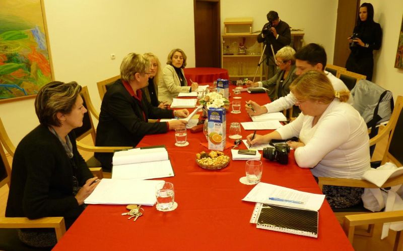 p1070007_1_1.jpg