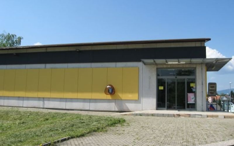 hum_center_3.jpg