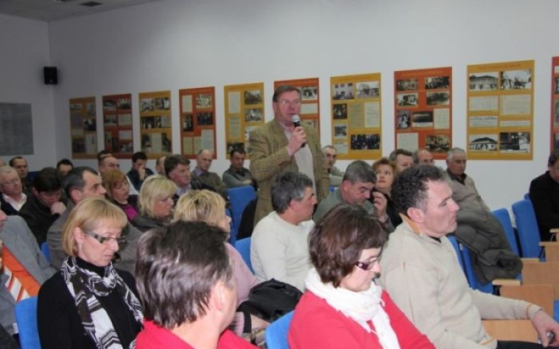 obrntiki_nm_febr_20110006_0001.jpg