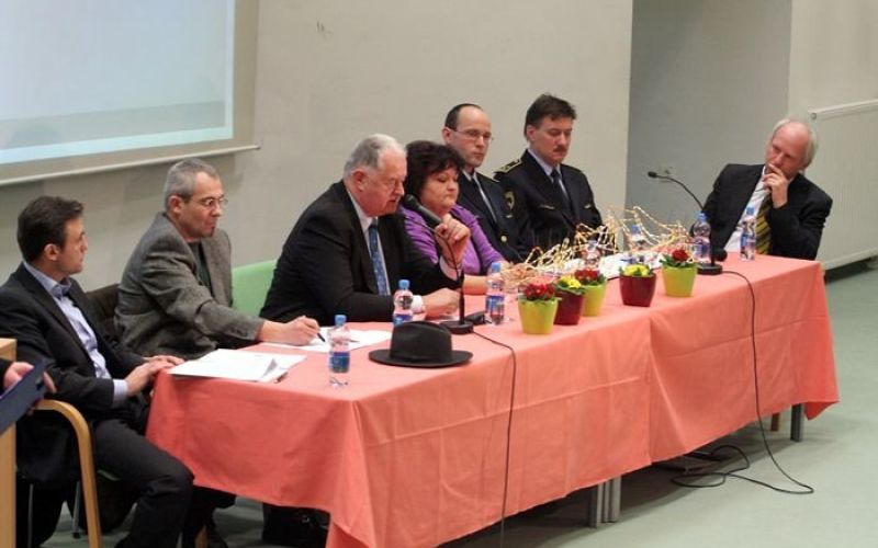 tribuna.jpg