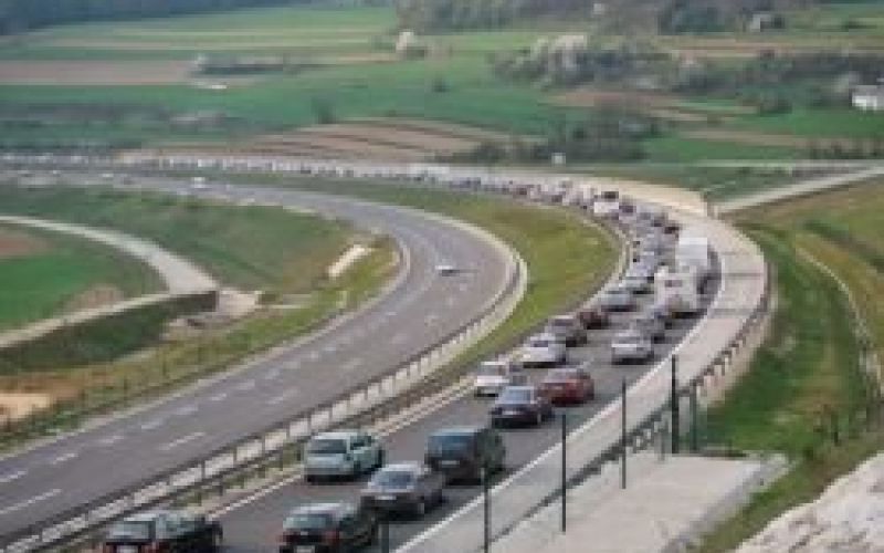ac_dolenjska_kolone.jpg