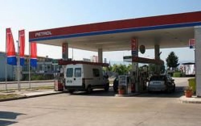 petrol_naslovna.jpg