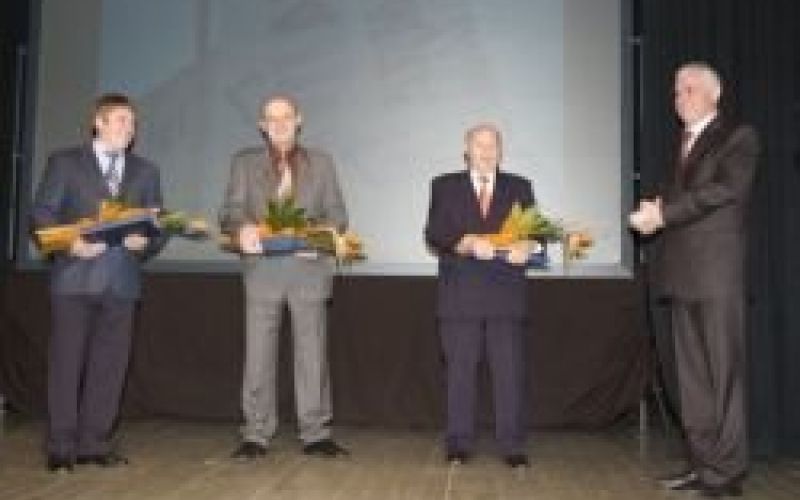 armat_proslava.jpg