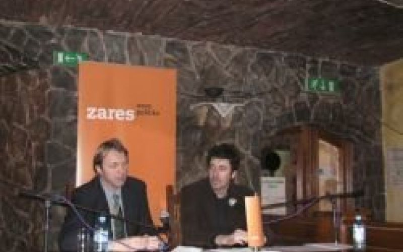 zares_nm_golobic_kek.jpg