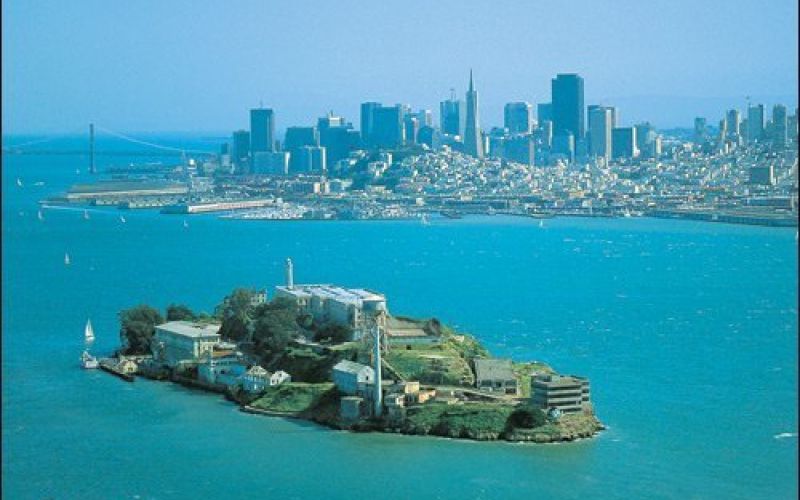 alcatraz_san_francisco_skyl.jpg
