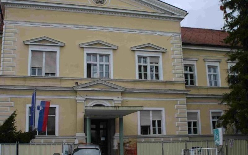 kopija_od_splosna_bolnisnica_brezice__5_.jpg