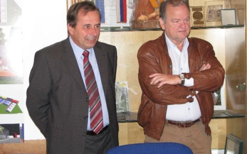 kastelic_pavlin_ja.jpg