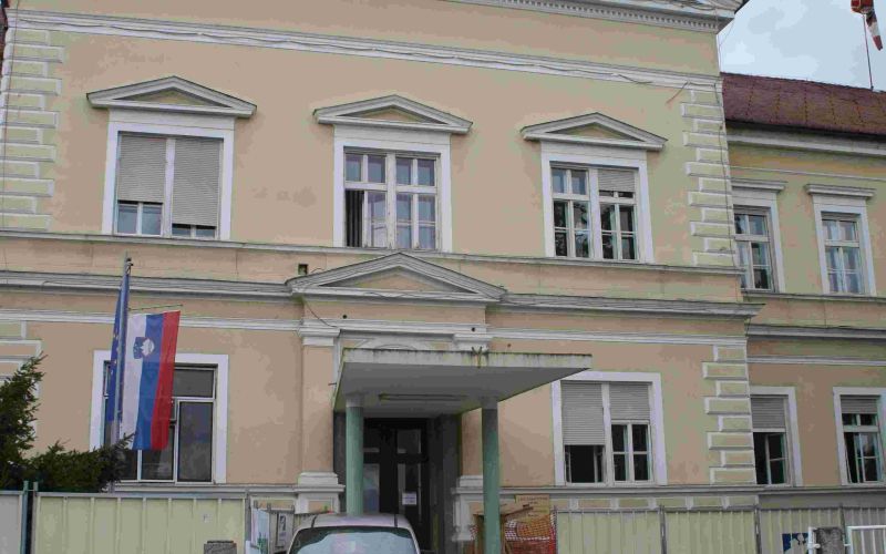 splosna_bolnisnica_brezice__3_.jpg