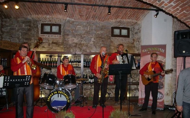 001_tp_2012.jpg